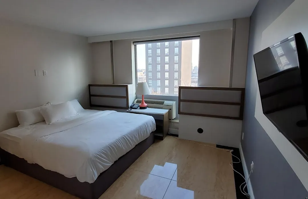 Mayfair Inn And Suites-1